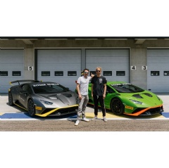 Muse and Lamborghini: sharing the same adrenaline on stage as on track thumbnail