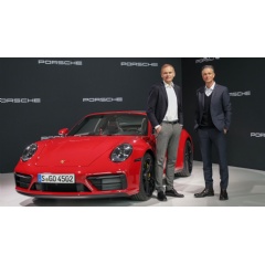 Oliver Blume, Chairman of the Executive Board of Porsche AG, Lutz Meschke, Deputy Chairman of the Executive Board and Member of the Executive Board responsible for Finance and IT of Porsche AG, l-r, 911 Targa 4 GTS, (See complete caption below)