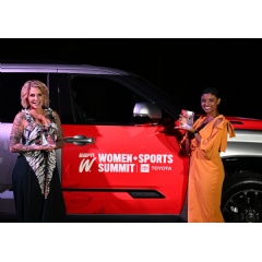 Liz Ferro of Girls With Sole and Nzingha Prescod of the PISTE Academy were honored on-stage as Toyota Everyday Heroes at The espnW: Women + Sports Summit on November 1.