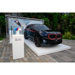 Jerez de la Frontera (ESP), 28th April 2023. BMW M GmbH, 2023 BMW M Award, MotoGP™. 2023 winner’s car BMW XM Label Red.