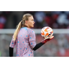 Hannah Hampton brings a wealth of Women’s Super League experience to Chelsea