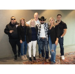 Photo I.D. (L-R): Manager Lorenzo Zenteno; UMGN’s Lori Christian, Cindy Mabe, and Mike Harris; Louie TheSinger; UMGN’s Chelsea Blythe and Rob Femia/Photo Credit: Chris Hollo