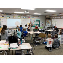 Leslie McIntosh teaches her fifth-grade students at Syracuse-Dunbar-Avoca Middle School. She has been a teacher for 12 years. (Photo by Jolie Peal/Nebraska Public Media News)