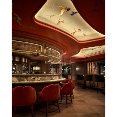 Isa, Four Seasons Hotel Madrid