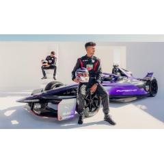 António Félix da Costa, Pascal Wehrlein (l-r), Porsche 99X Electric, 2024, Porsche AG
Porsche works drivers António Félix da Costa, Pascal Wehrlein (l-r)