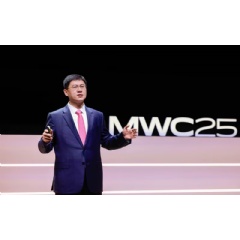 Li Peng, Huawei’s Corporate Senior Vice President and President of ICT Sales & Service, speaking at MWC Barcelona 2025