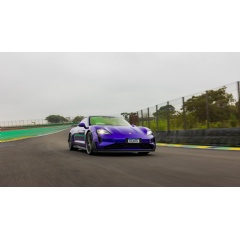 Taycan Turbo GT Record Run Interlagos. Taycan Turbo GT with Weissach package: Electric power consumption* combined (WLTP) 21.3 – 20.6 kWh/100 km, CO₂ emissions* combined (WLTP) 0 g/km, CO₂ class A