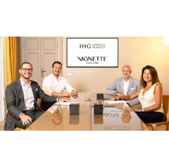 Full image caption at the end.