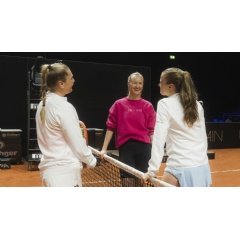 Nastasja Schunk, Michelle Gatting, Mariella Thamm (l-r), Porsche Arena, 2025, Porsche A