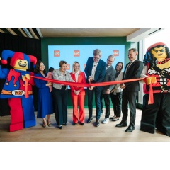 ©2025 The LEGO Group.