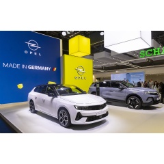 Opel Astra Sports Tourer Hybrid: The Efficient Allrounder for Job and Family