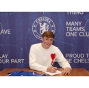 Lewi Richards signs new contract