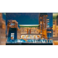Images: Canary Riverside Plaza