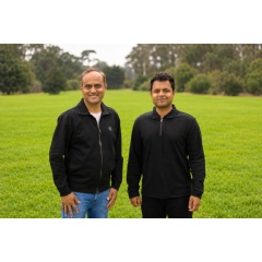 Notch’s co-founders by Vinay Jain and Aman Jain